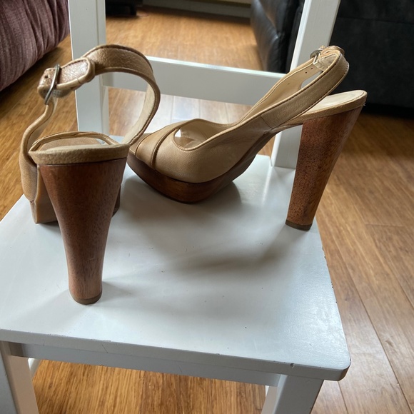 Heels - Picture 8 of 8